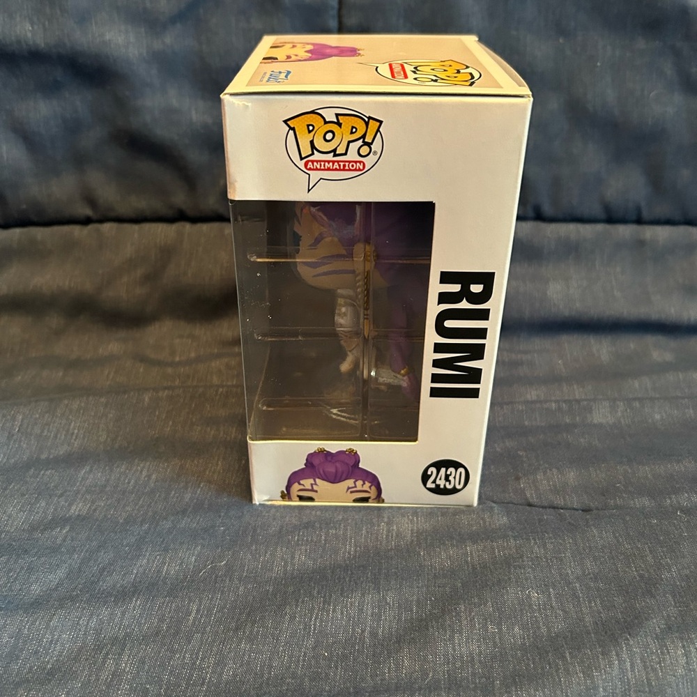 K-Pop Demon Hunters Rumi Glow CHASE Funko Pop - Picture 7 of 11
